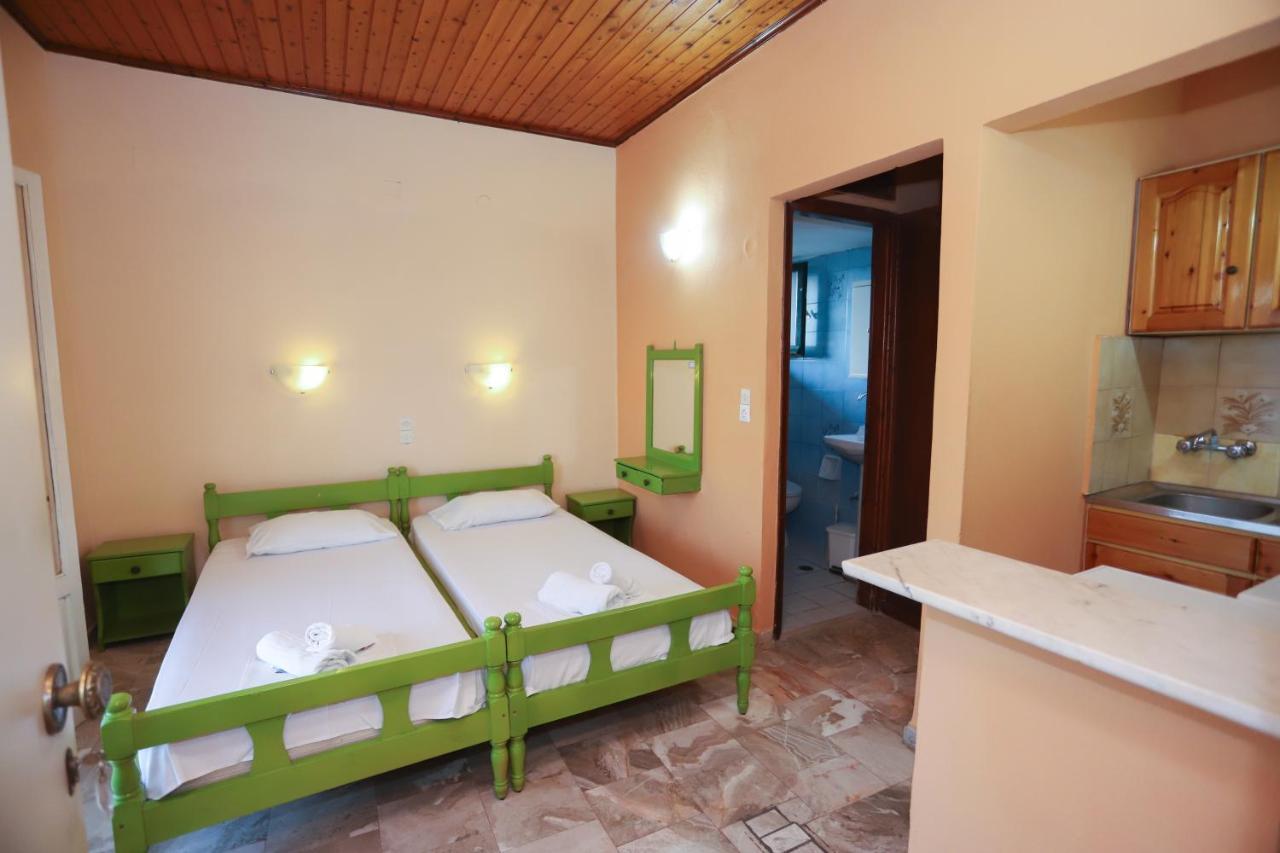 Cosy Budget Rooms To Rent In Ipsos Corfu Exterior foto